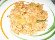 BLW arroz con merluza, tomate y ajetes